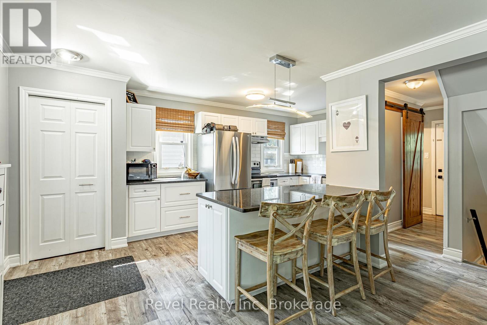 719 LANCASTER STREET - 10