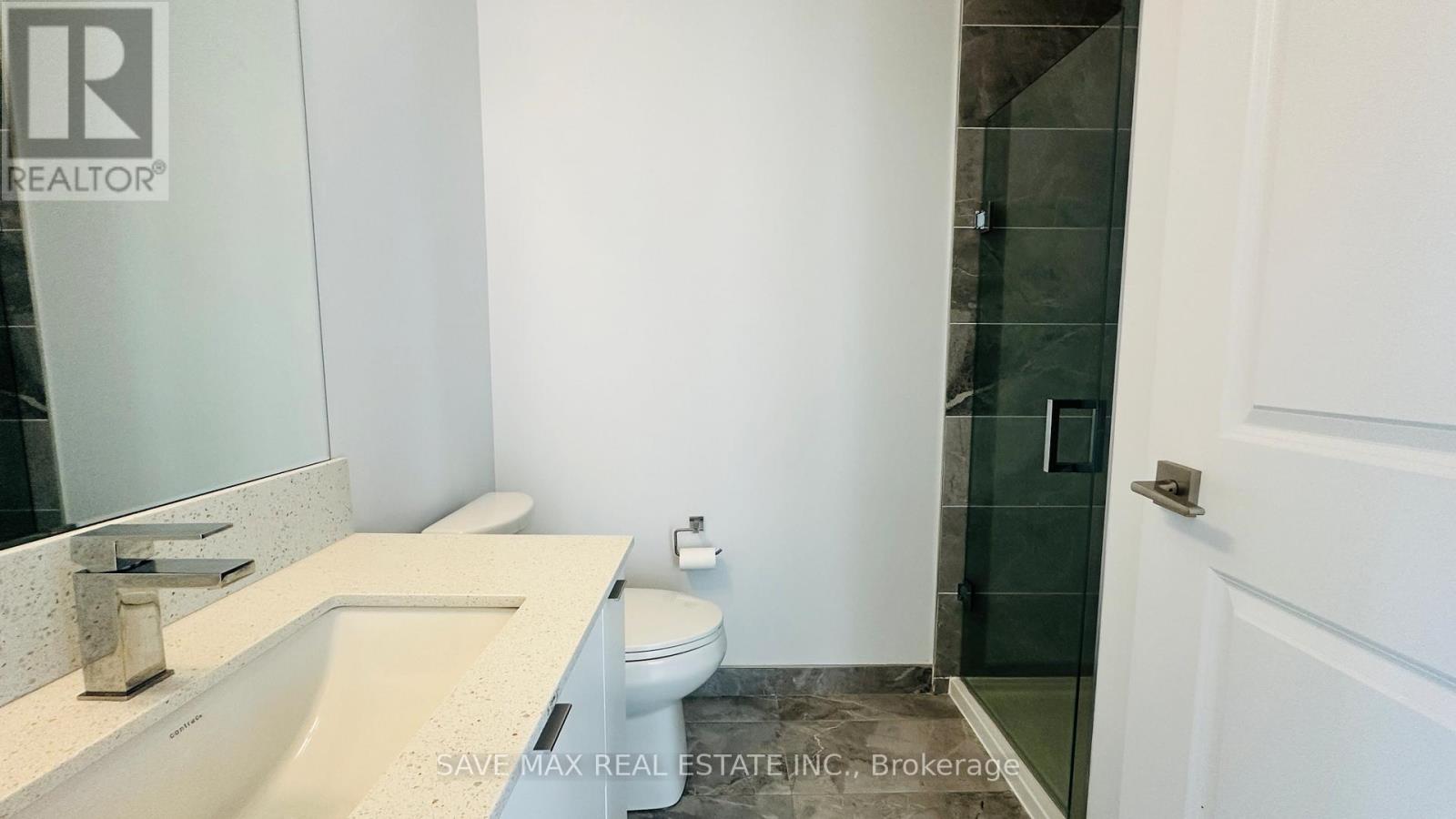 #3110 30 ELM DRIVE W - 31