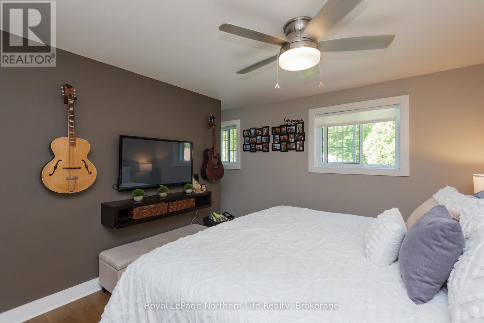 64 EGLINGTON ROAD S - 17