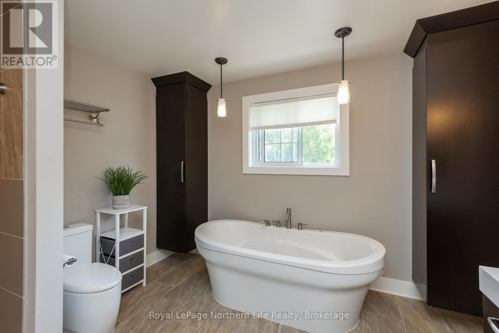 64 EGLINGTON ROAD S - 21
