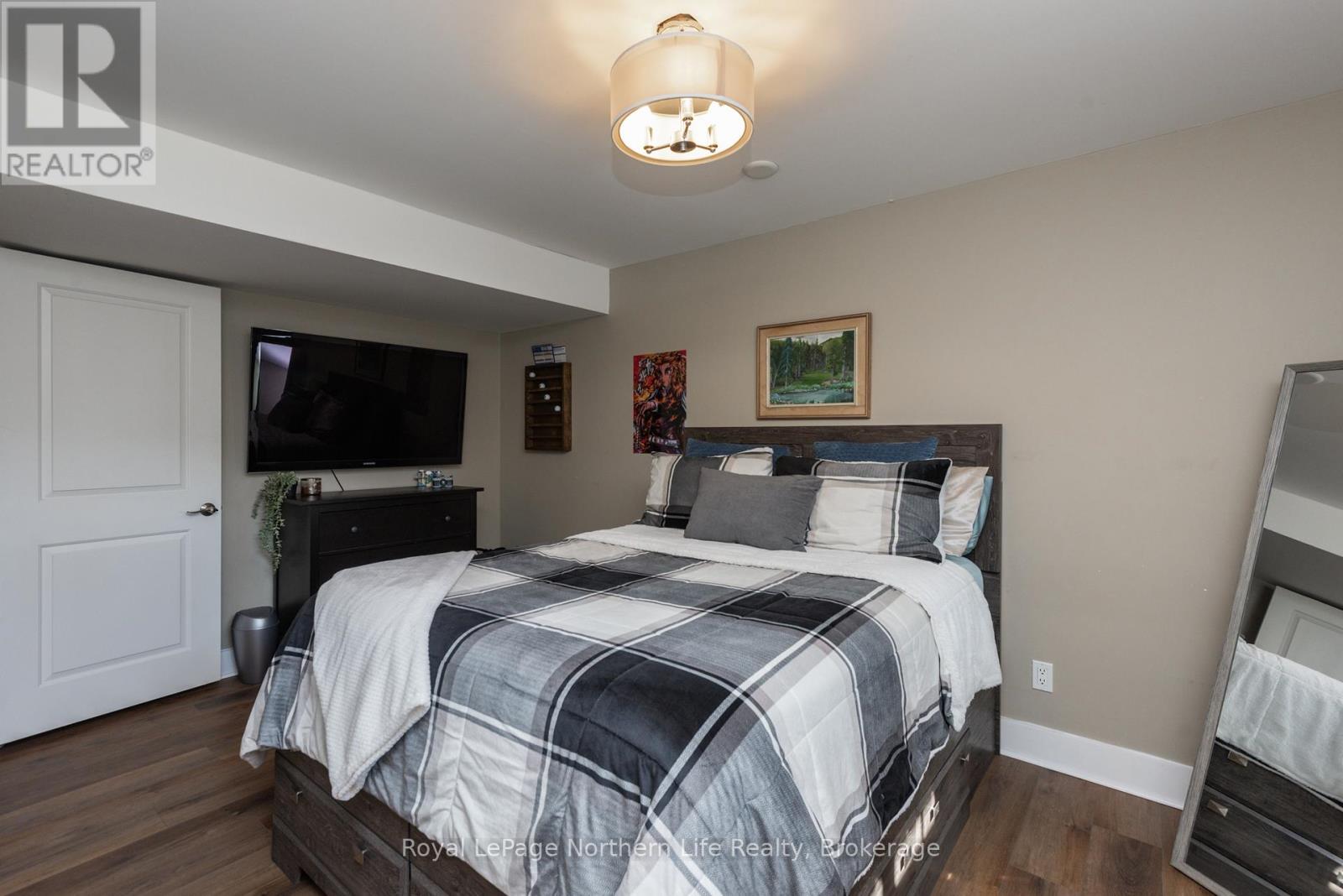 64 EGLINGTON ROAD S - 26