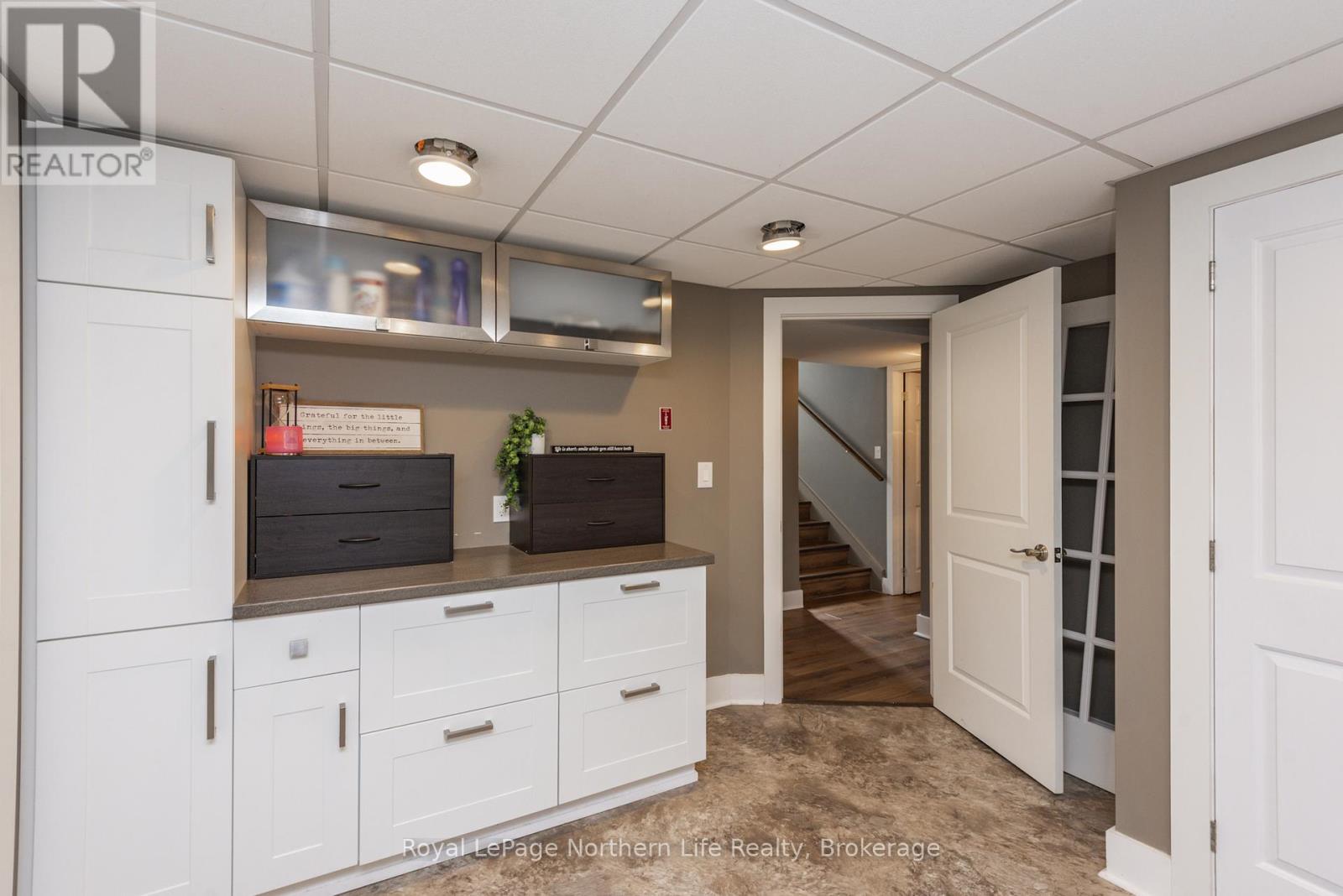 64 EGLINGTON ROAD S - 30
