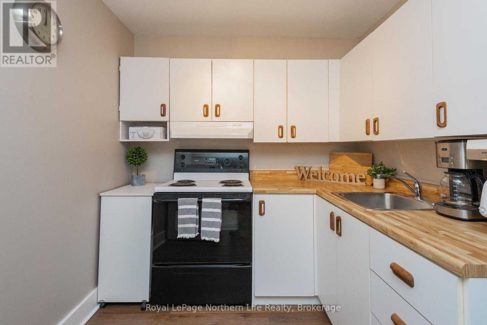 64 EGLINGTON ROAD S - 34