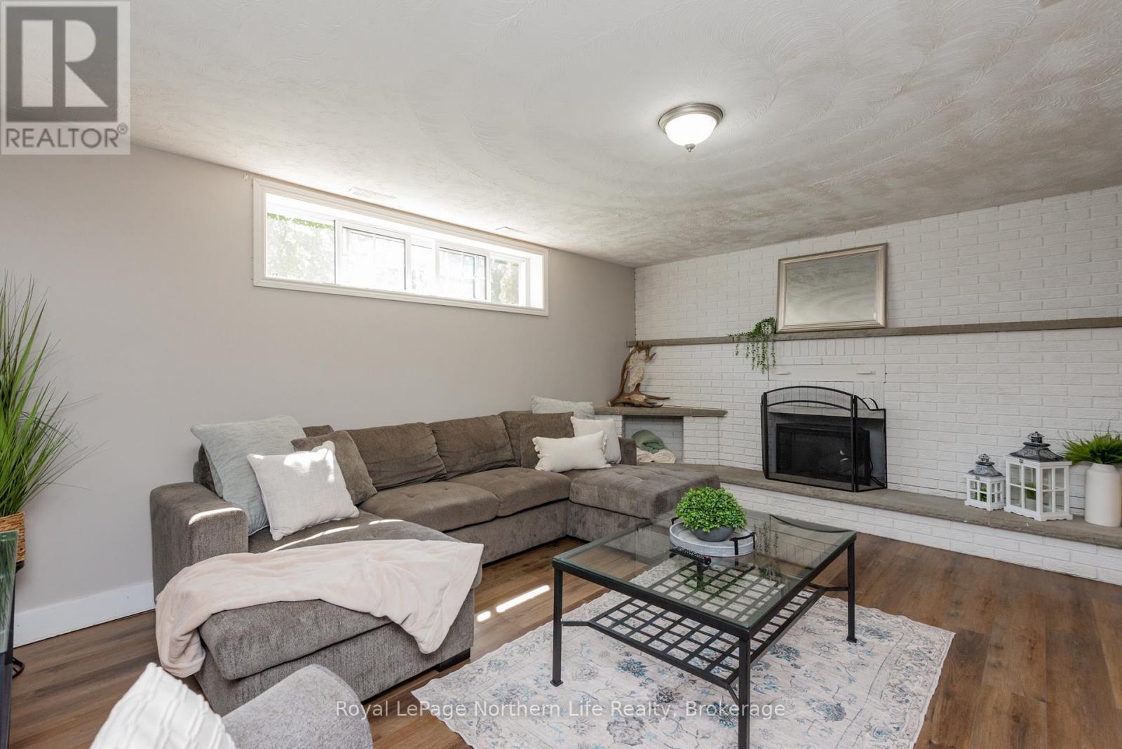 64 EGLINGTON ROAD S - 35
