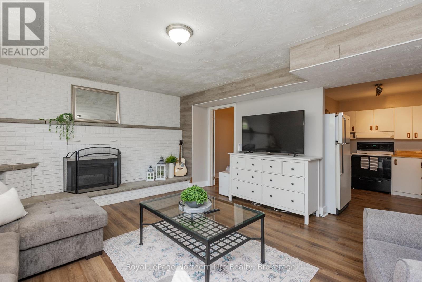 64 EGLINGTON ROAD S - 36