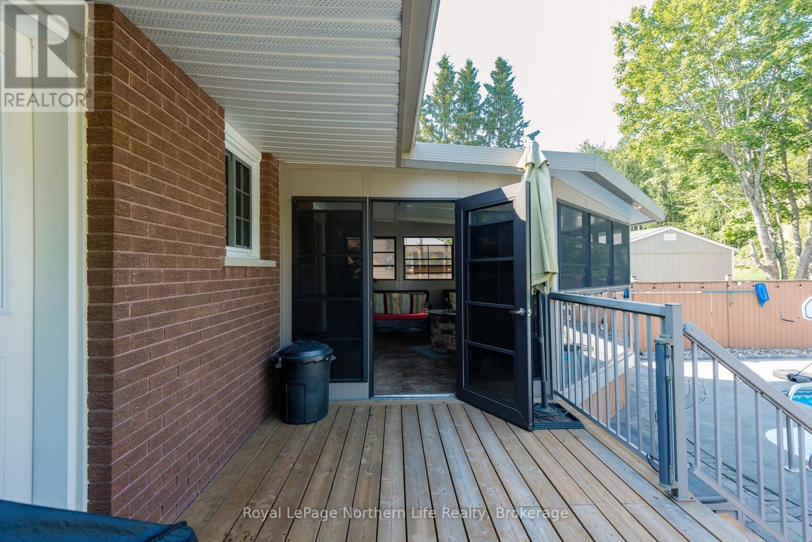 64 EGLINGTON ROAD S - 42