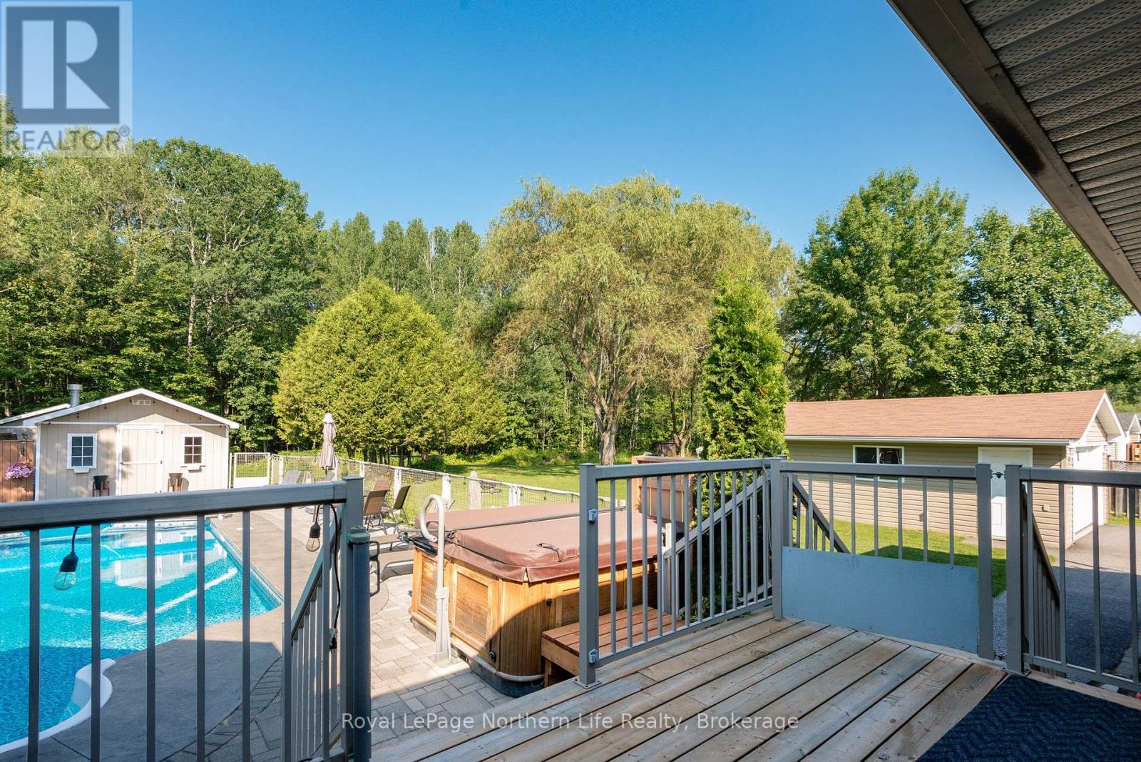 64 EGLINGTON ROAD S - 43
