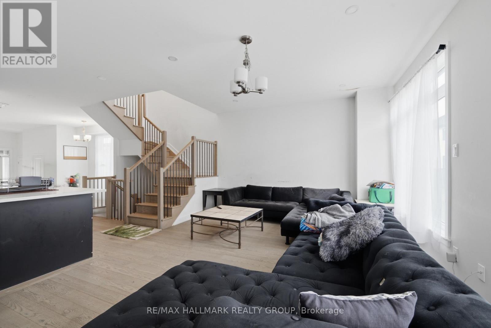 515 CORRETTO PLACE E - 5