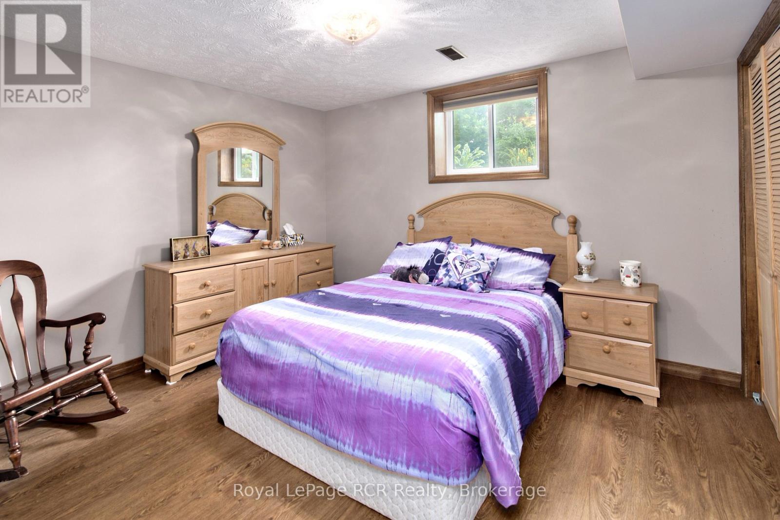 935 27TH STREET W - Image 29
