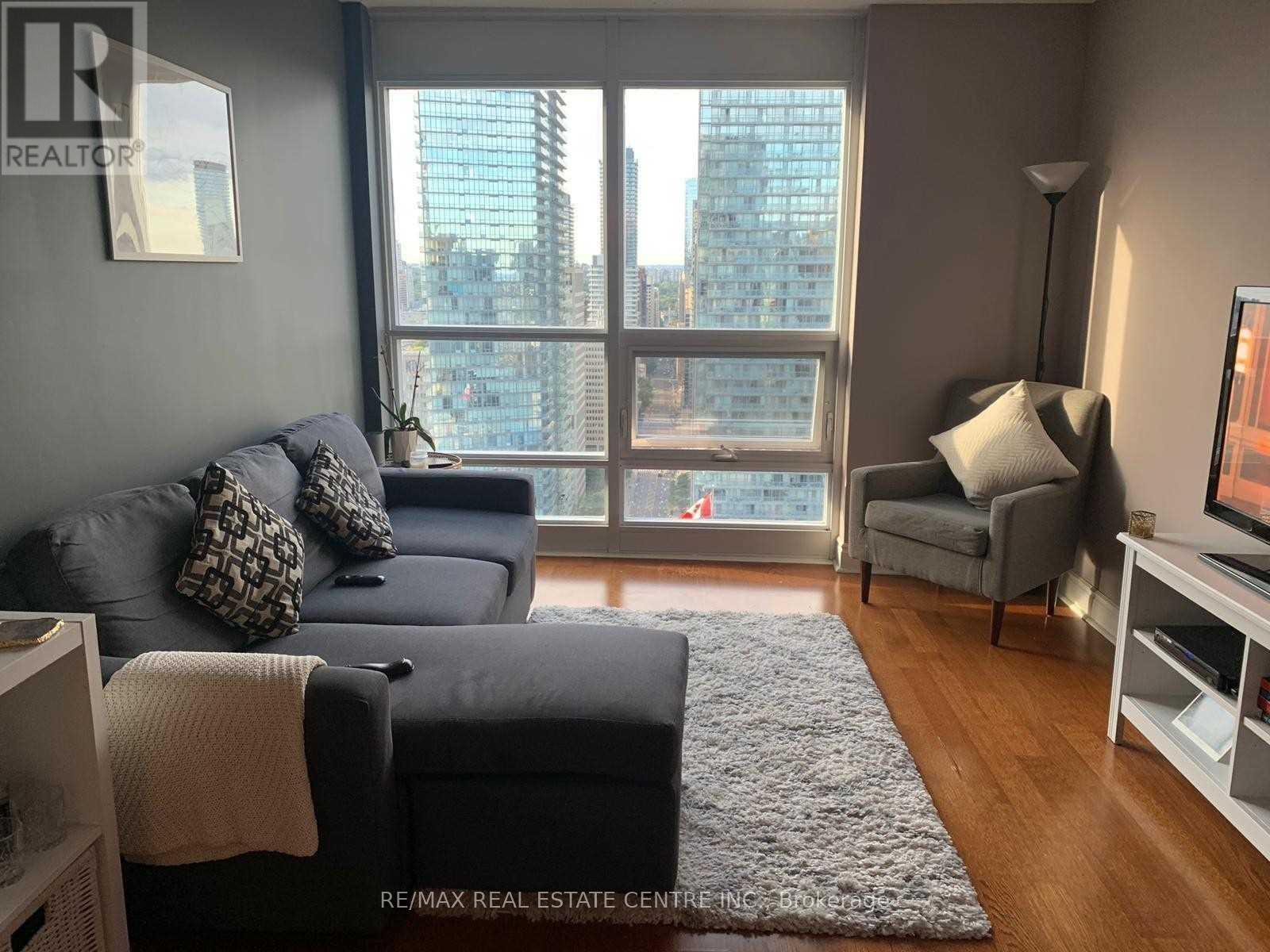 #4012 763 BAY STREET - 11