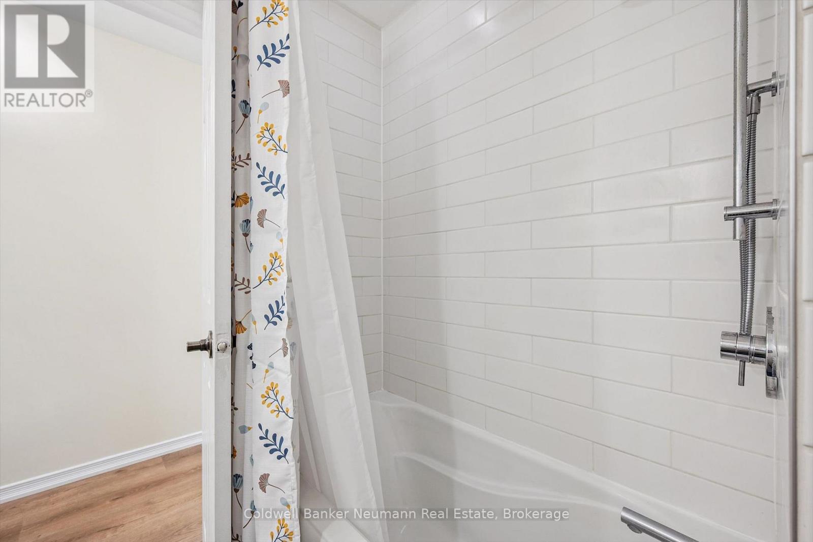 59 WILSONVIEW AVENUE - 38