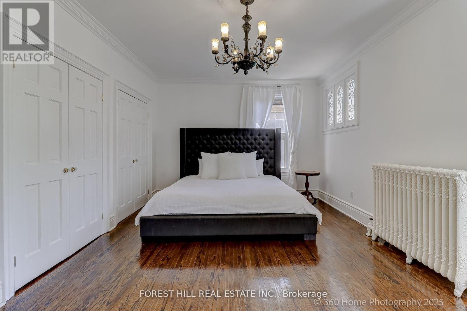 379 HURON STREET - 16