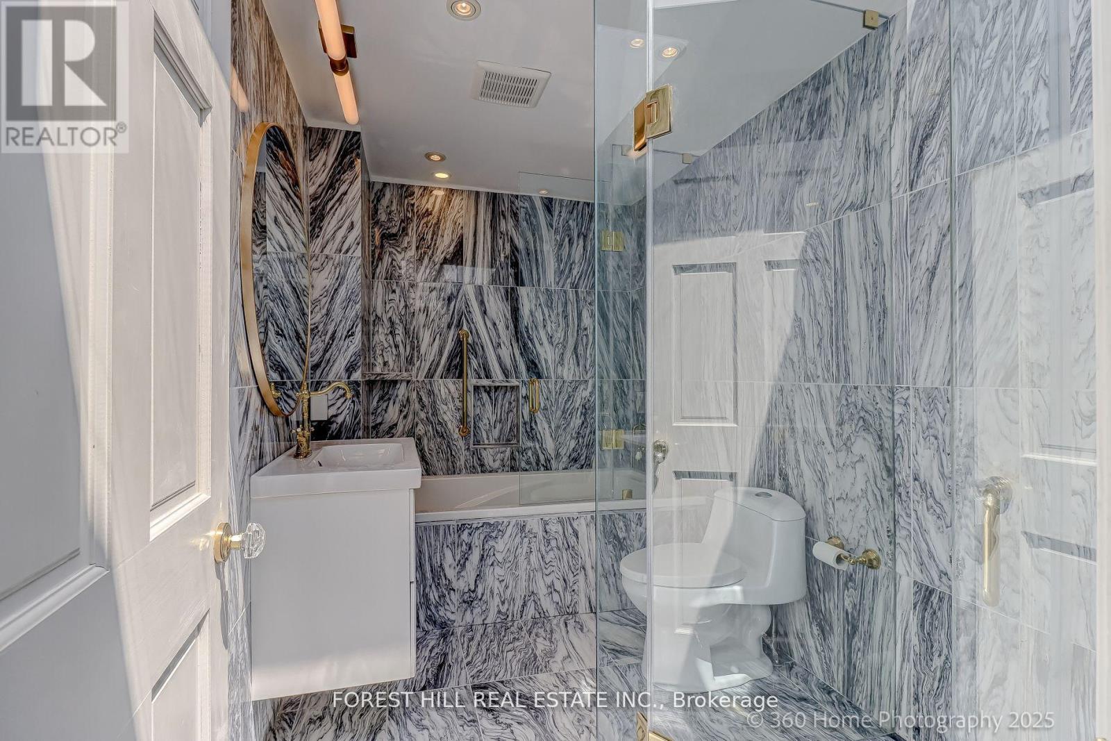 379 HURON STREET - 24