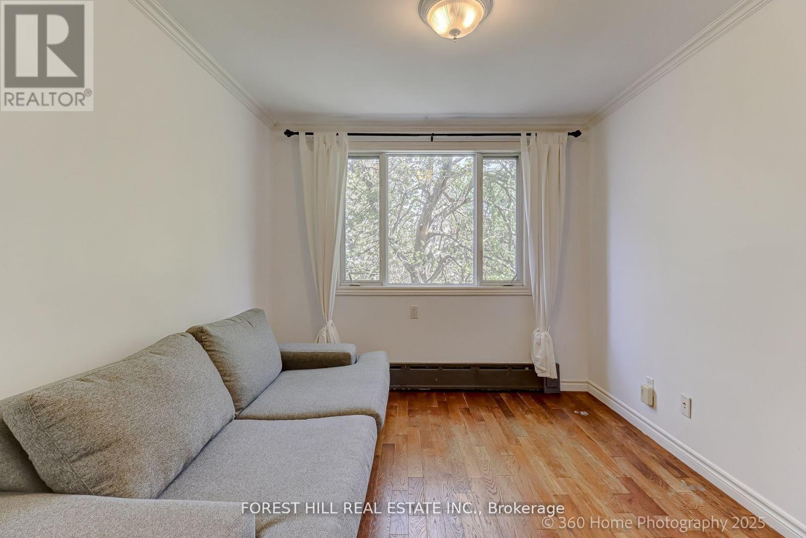 379 HURON STREET - 30