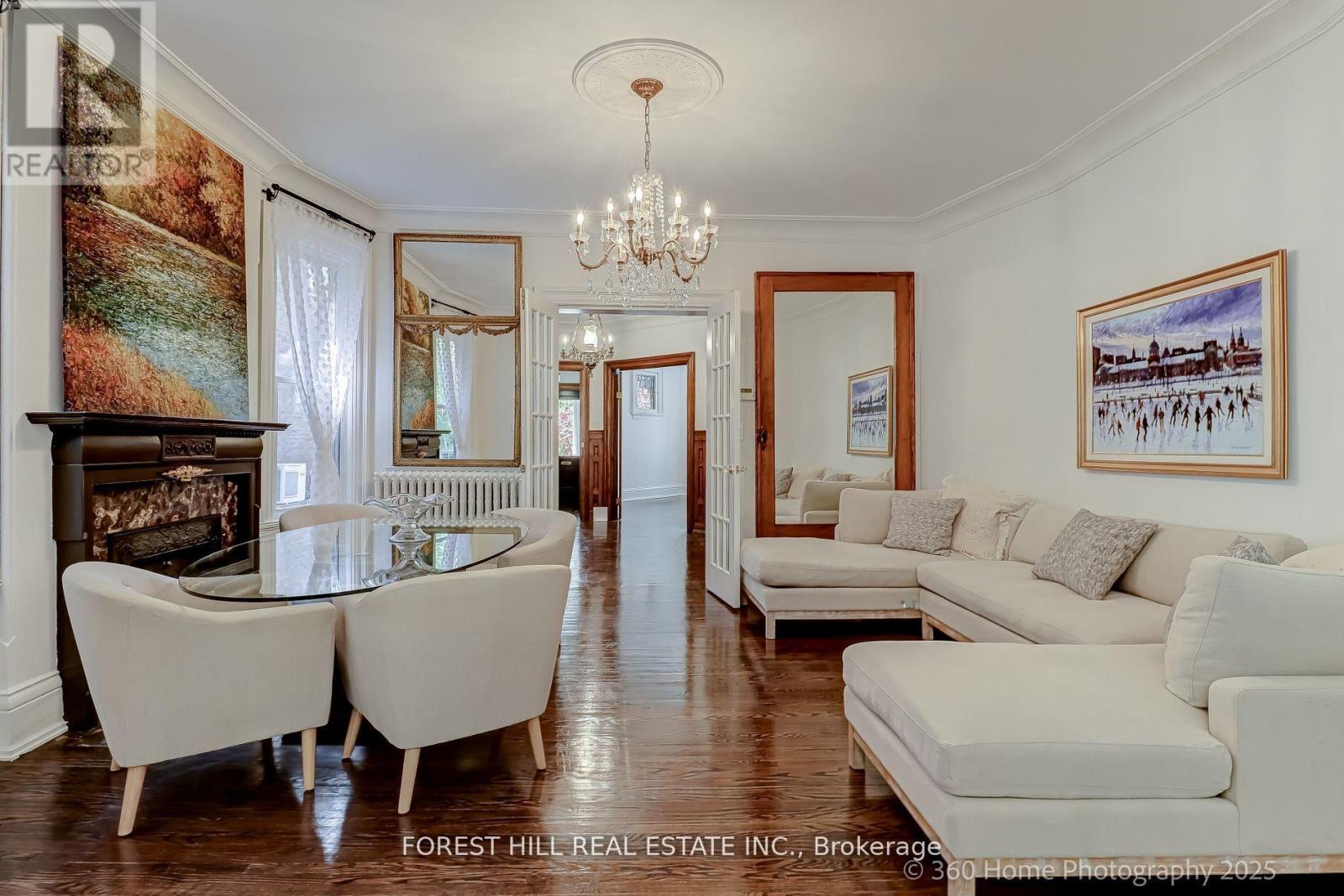 379 HURON STREET - 9