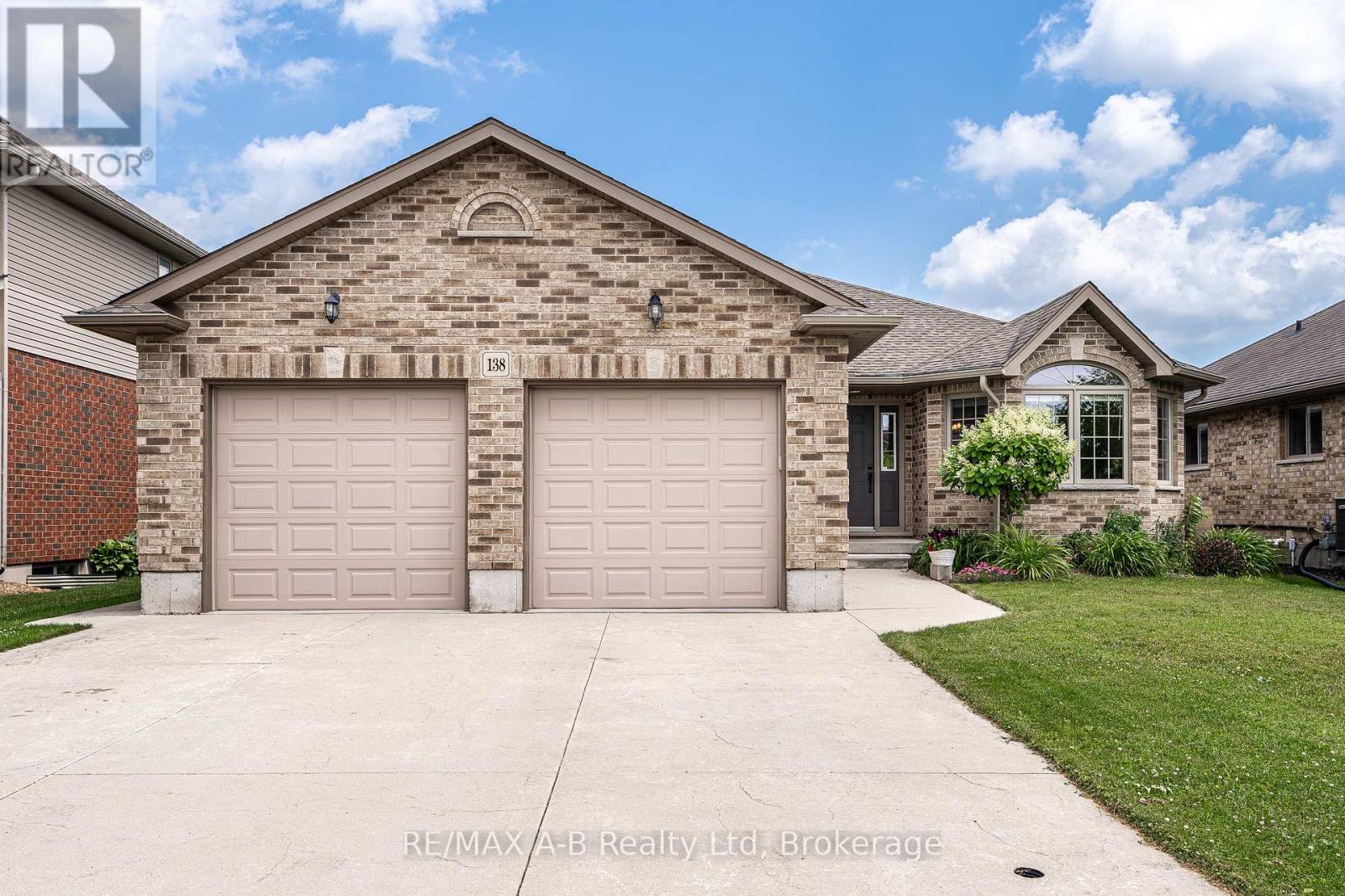 138 MILLSON CRESCENT - 1