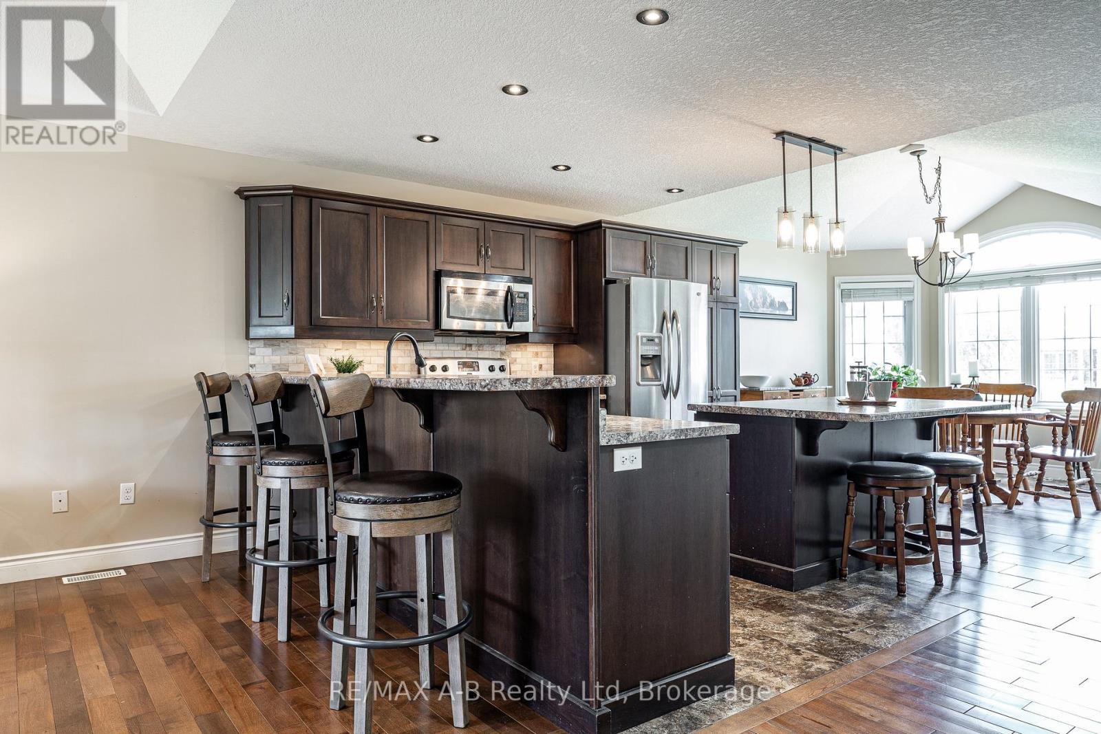 138 MILLSON CRESCENT - 12