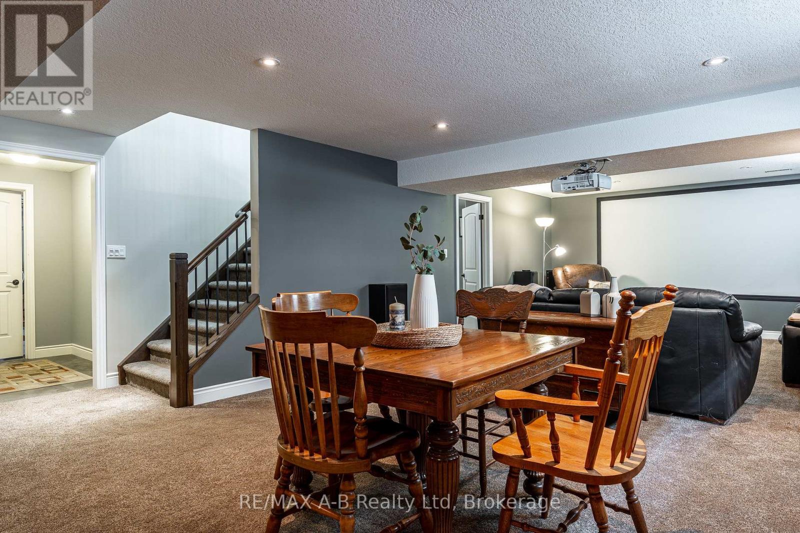 138 MILLSON CRESCENT - 25