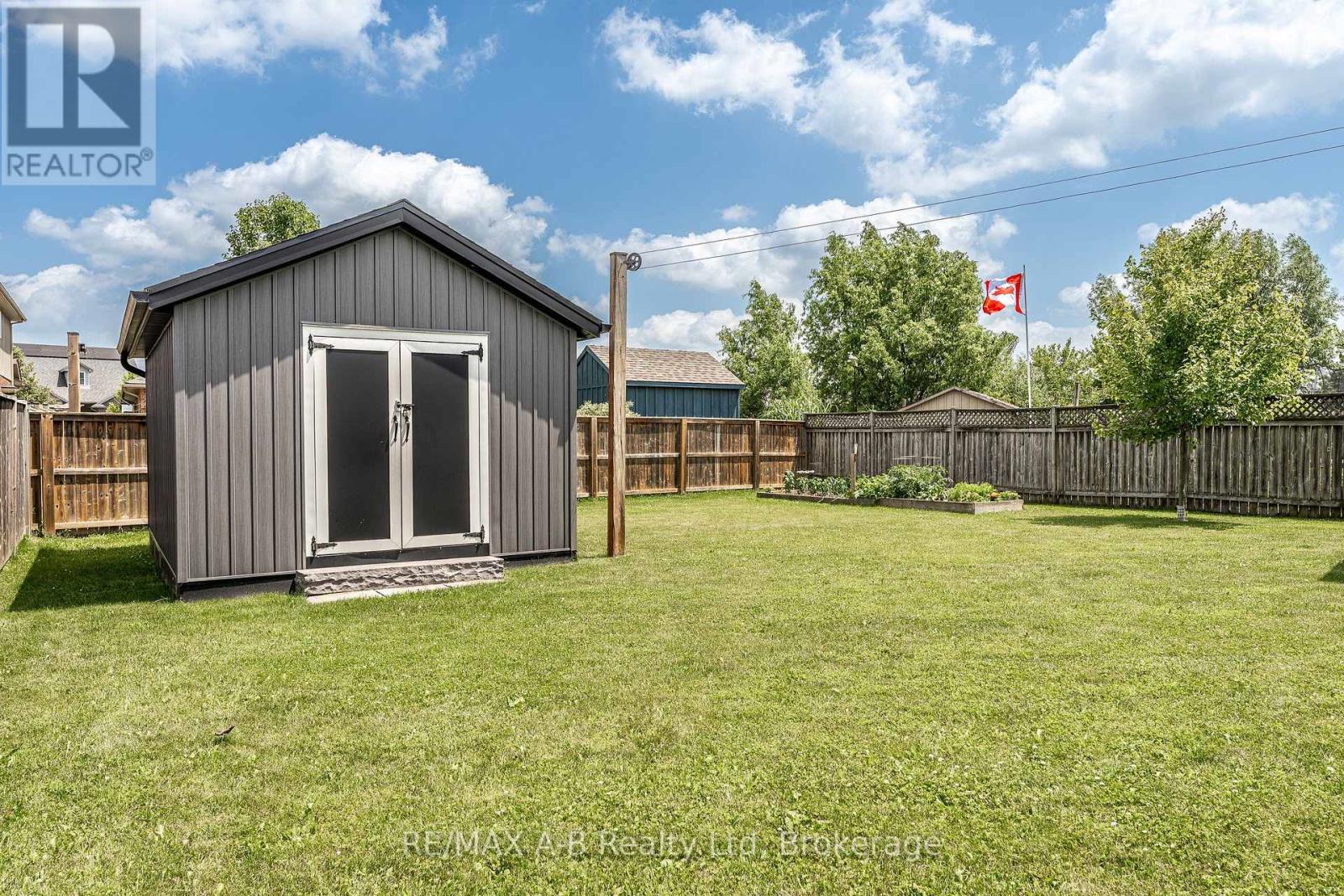 138 MILLSON CRESCENT - 40