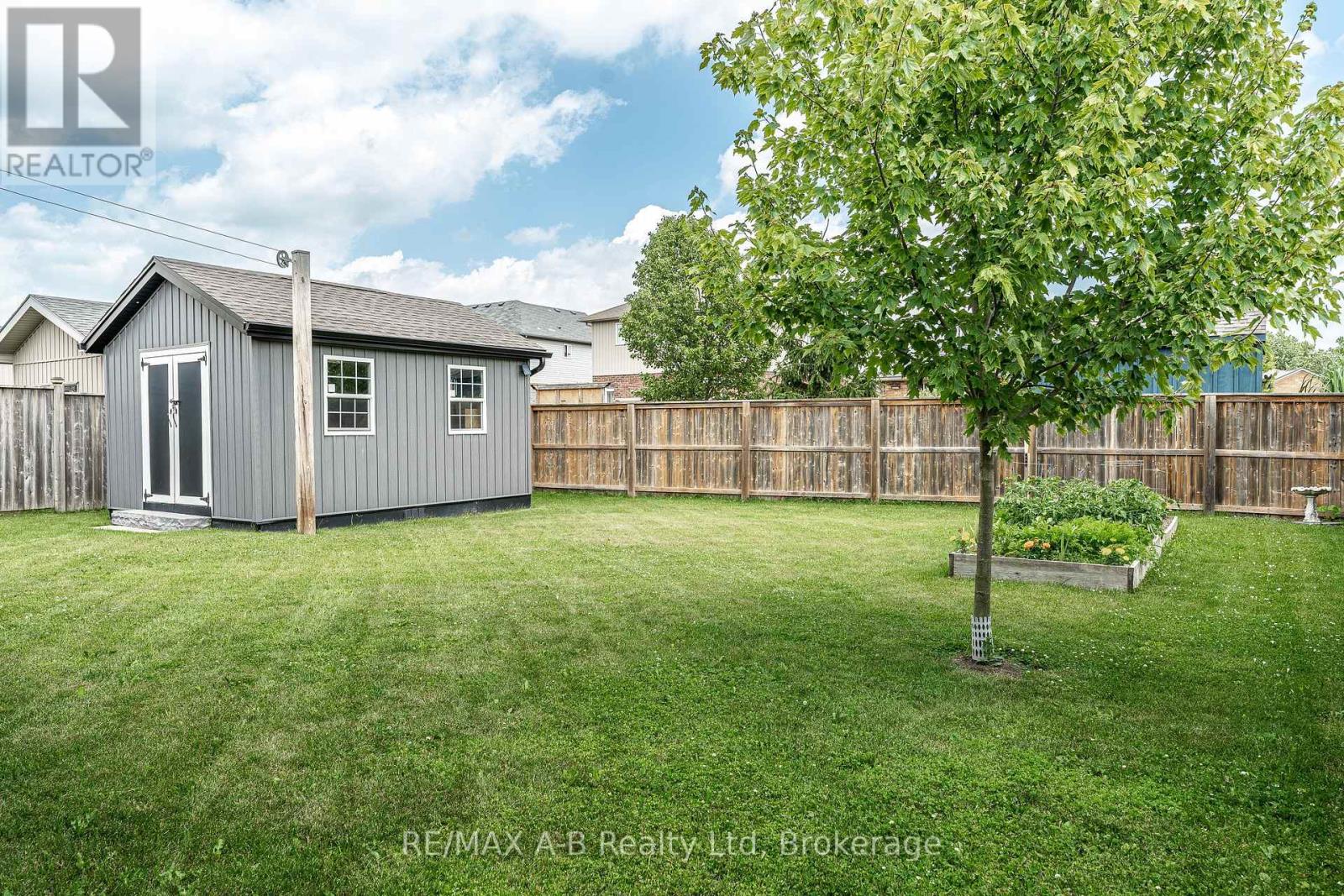 138 MILLSON CRESCENT - 41