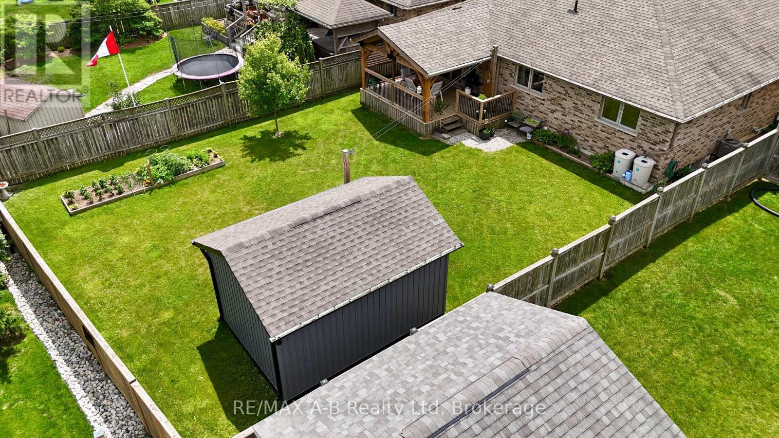 138 MILLSON CRESCENT - 42