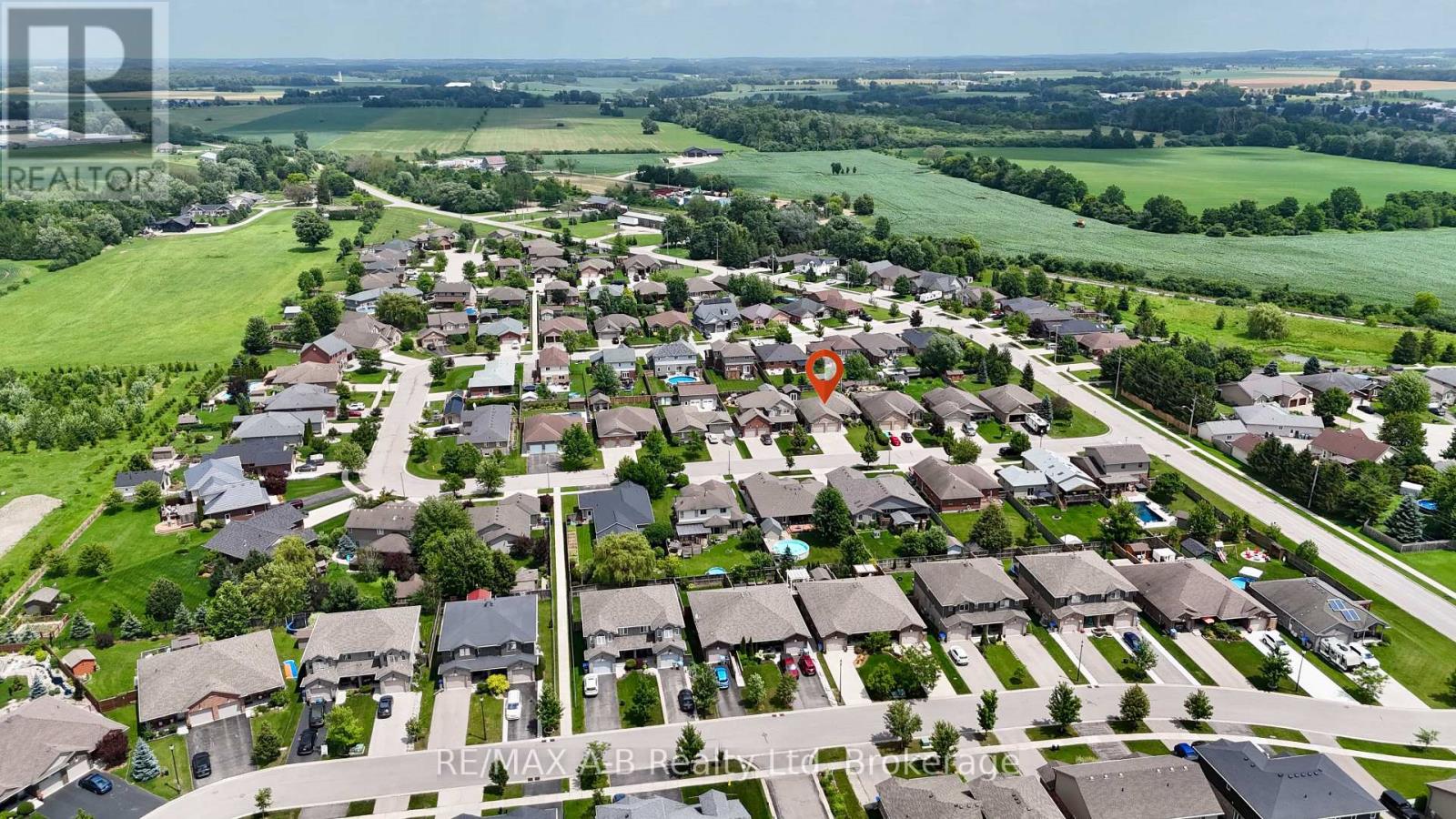 138 MILLSON CRESCENT - 45
