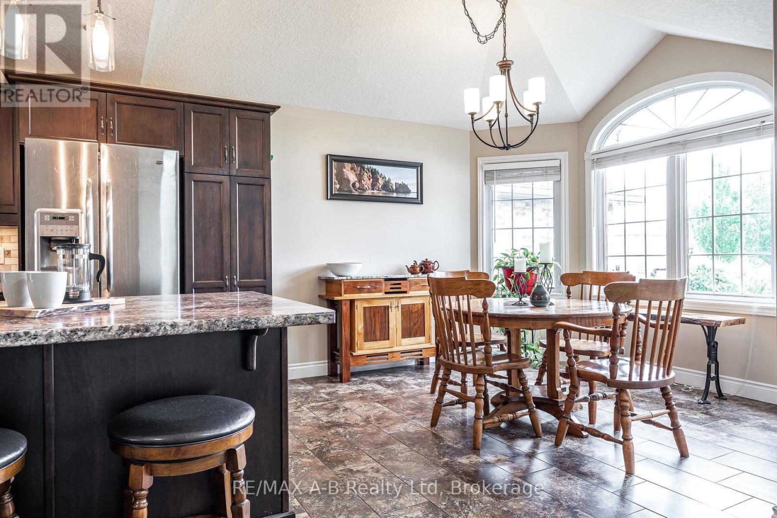 138 MILLSON CRESCENT - 5