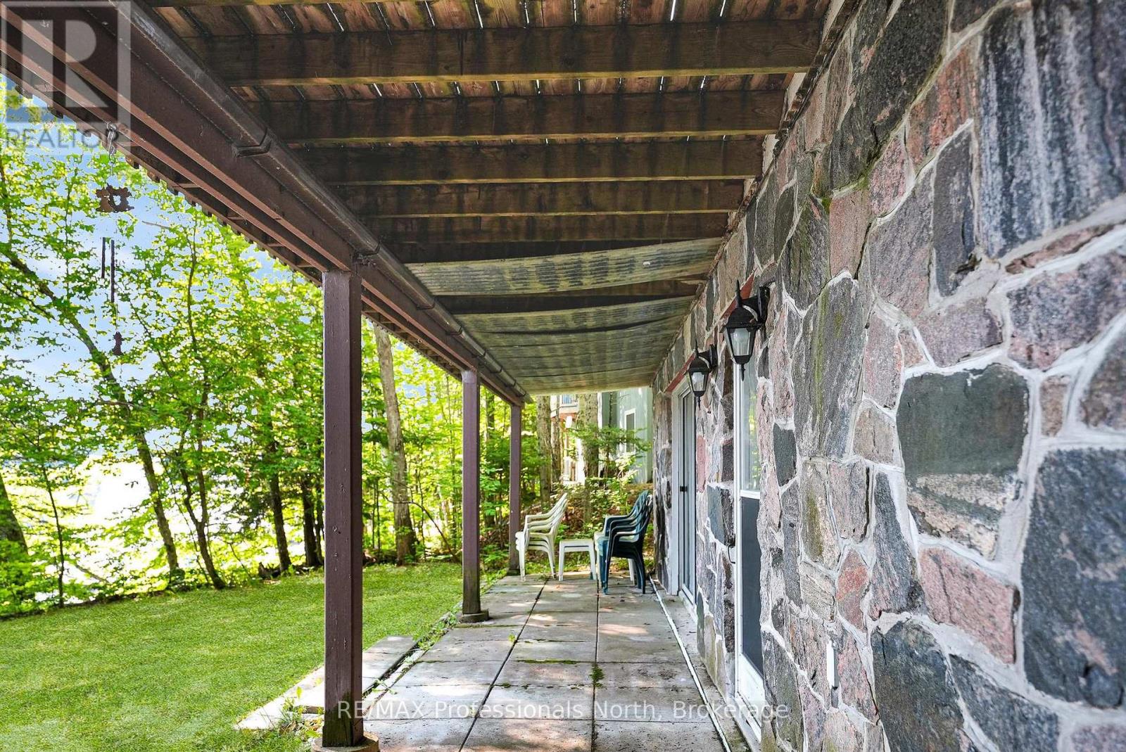 1005 MOHICAN TRAIL - 34