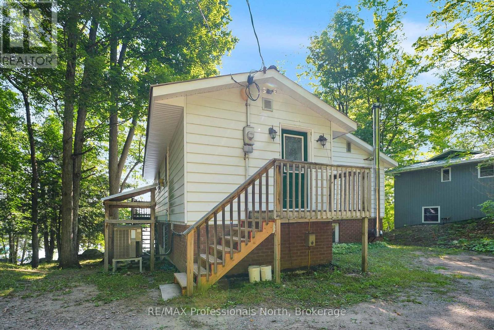 1005 MOHICAN TRAIL - 35