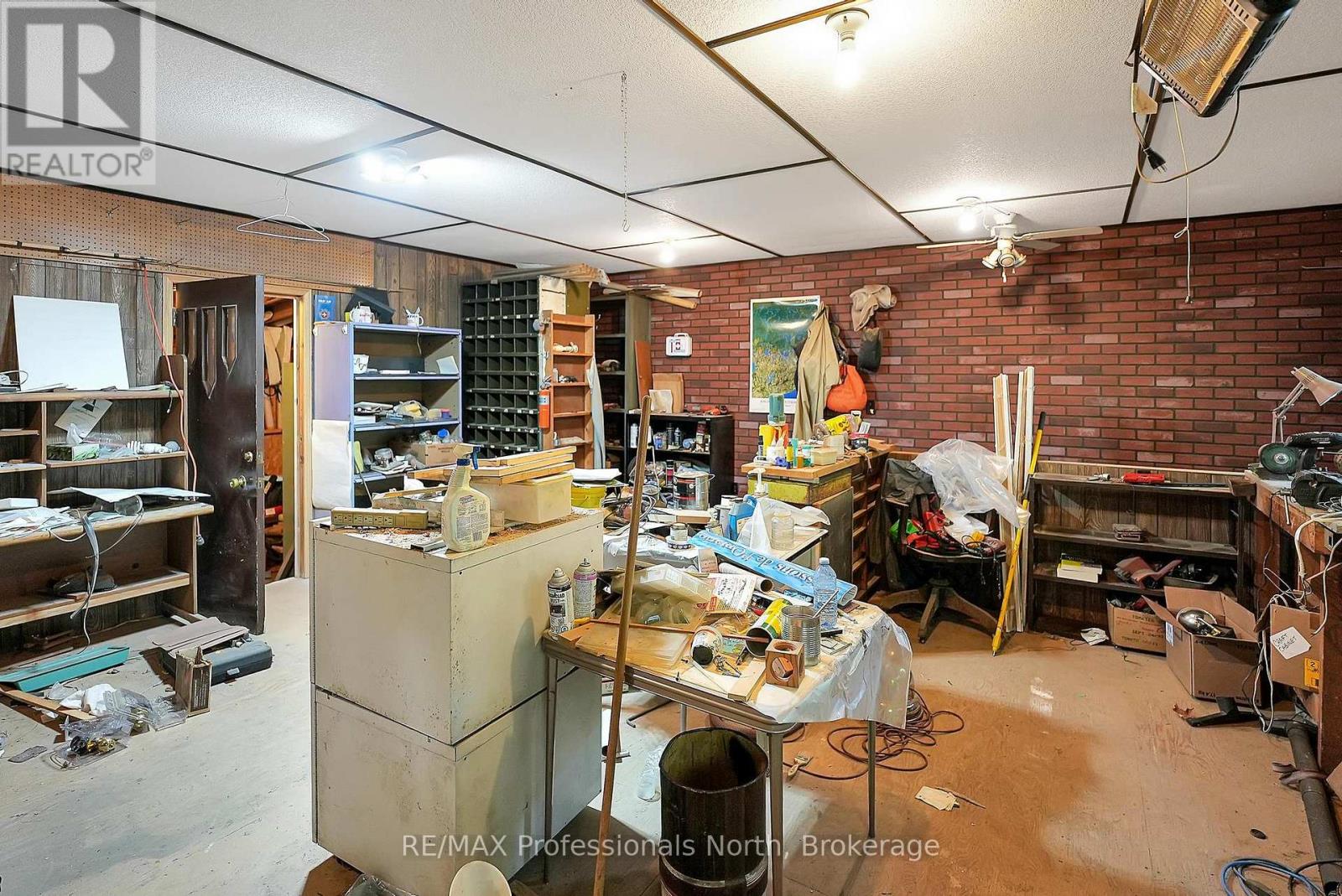 1005 MOHICAN TRAIL - 42