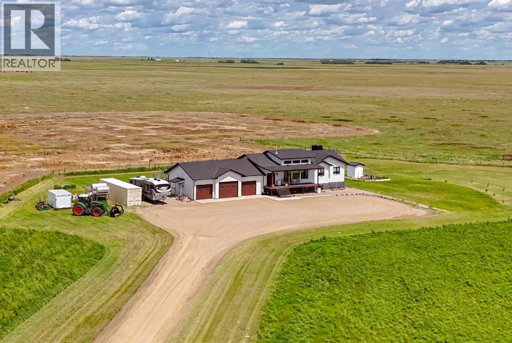 10272 Township Road 300 - 1