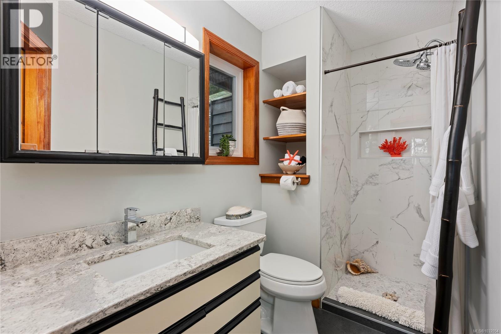 3141 Swallow Cres - 26