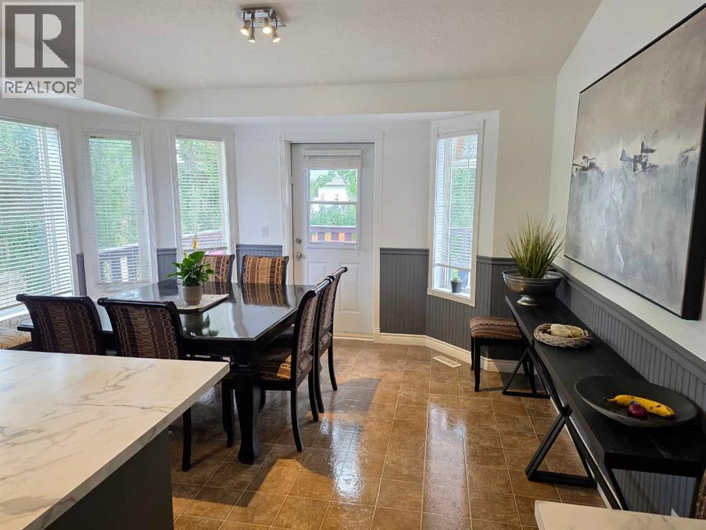 6409 98 A Street — photo 10