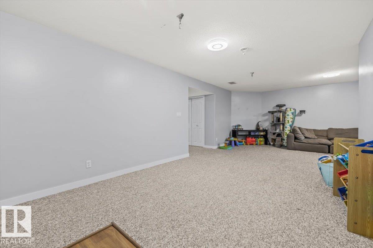 9722 87 ST — photo 33