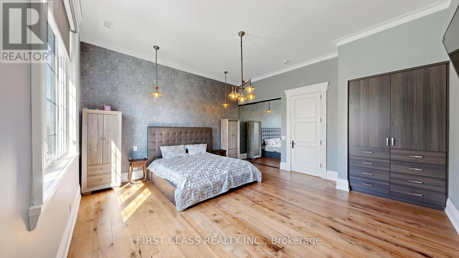 38 MAPLE GROVE AVENUE - 31