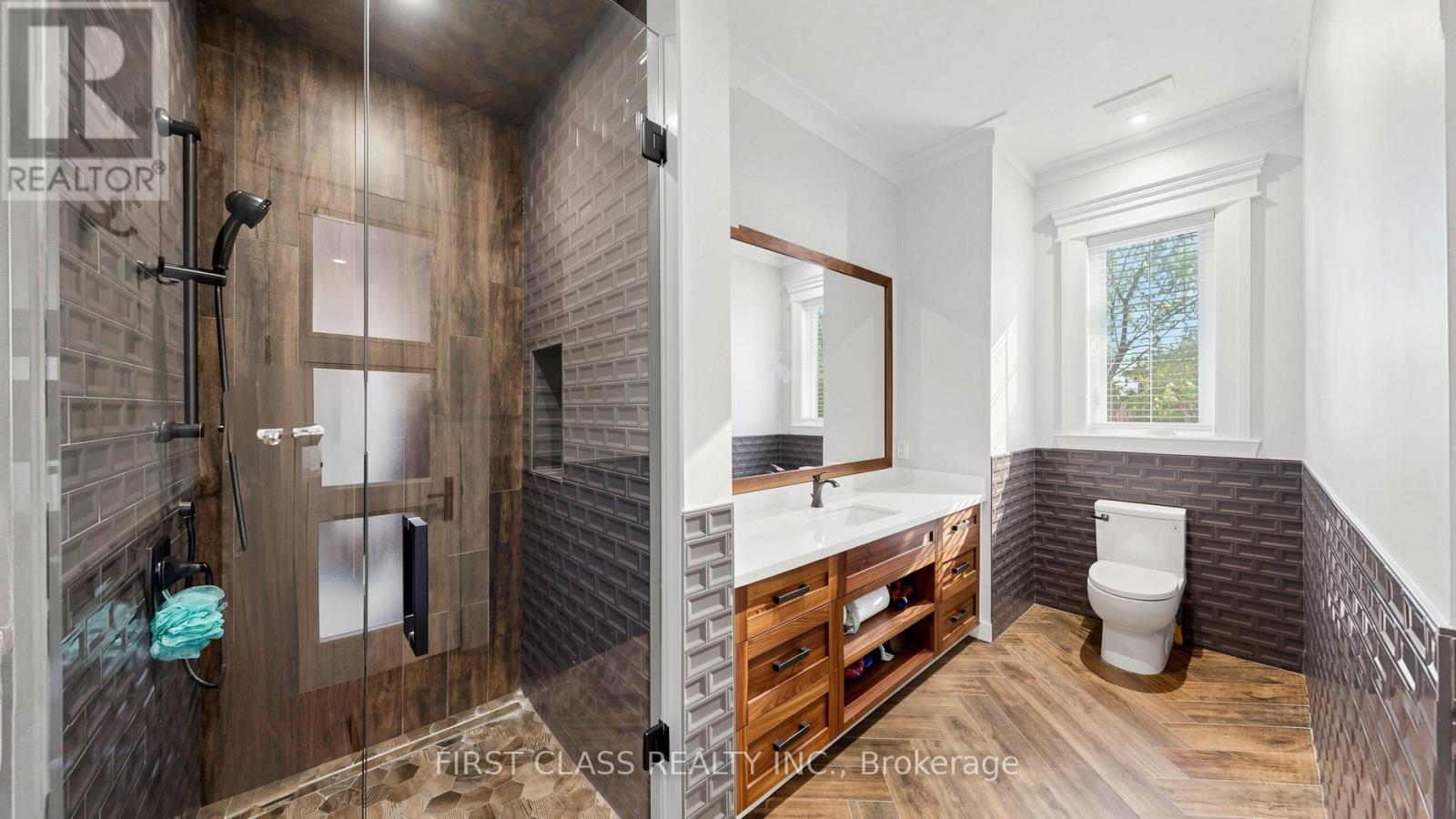 38 MAPLE GROVE AVENUE - 40