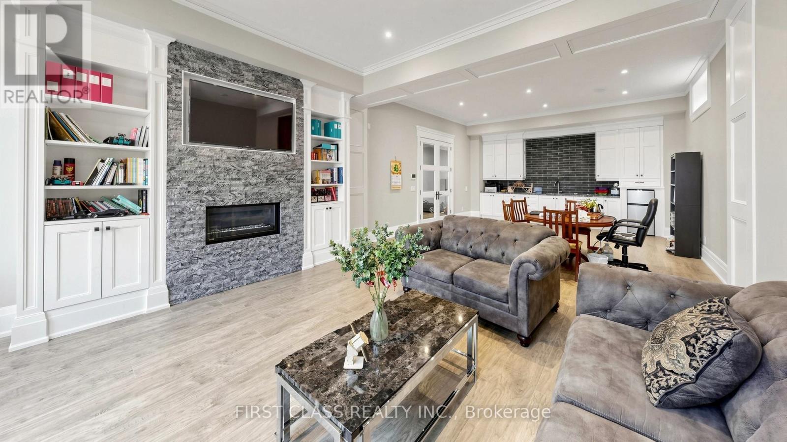 38 MAPLE GROVE AVENUE - 45