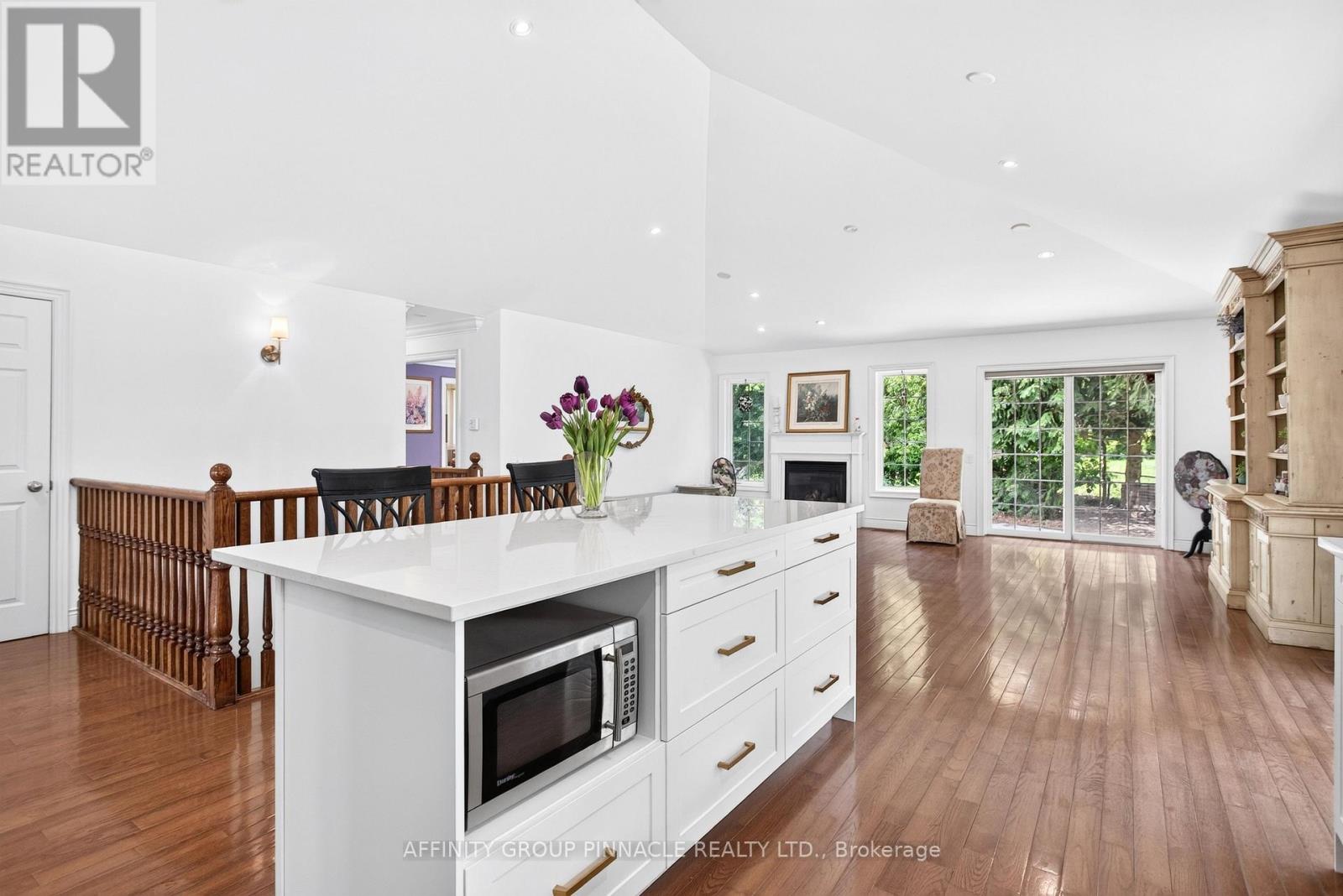 2 FALLINGBROOK CRESCENT - 15