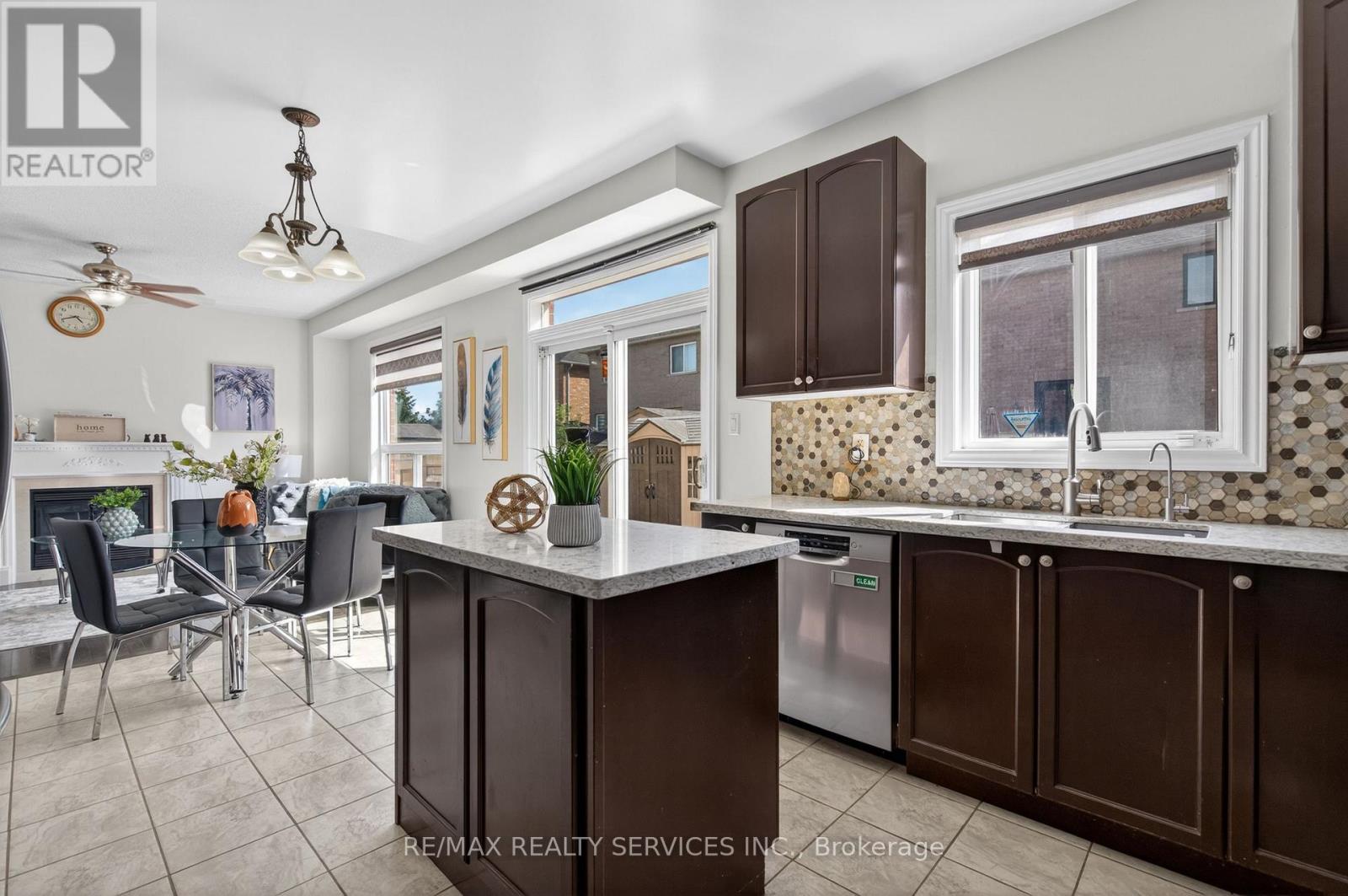 58 QUAILVALLEY DRIVE - 20