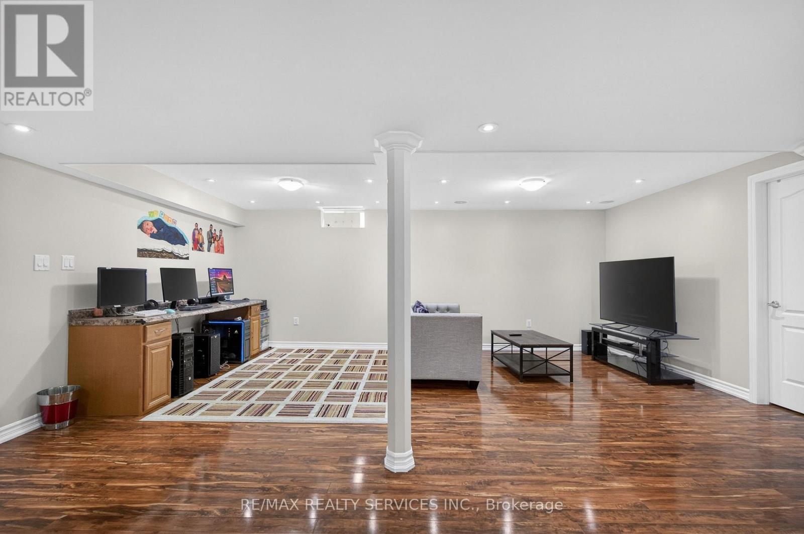 58 QUAILVALLEY DRIVE - 44