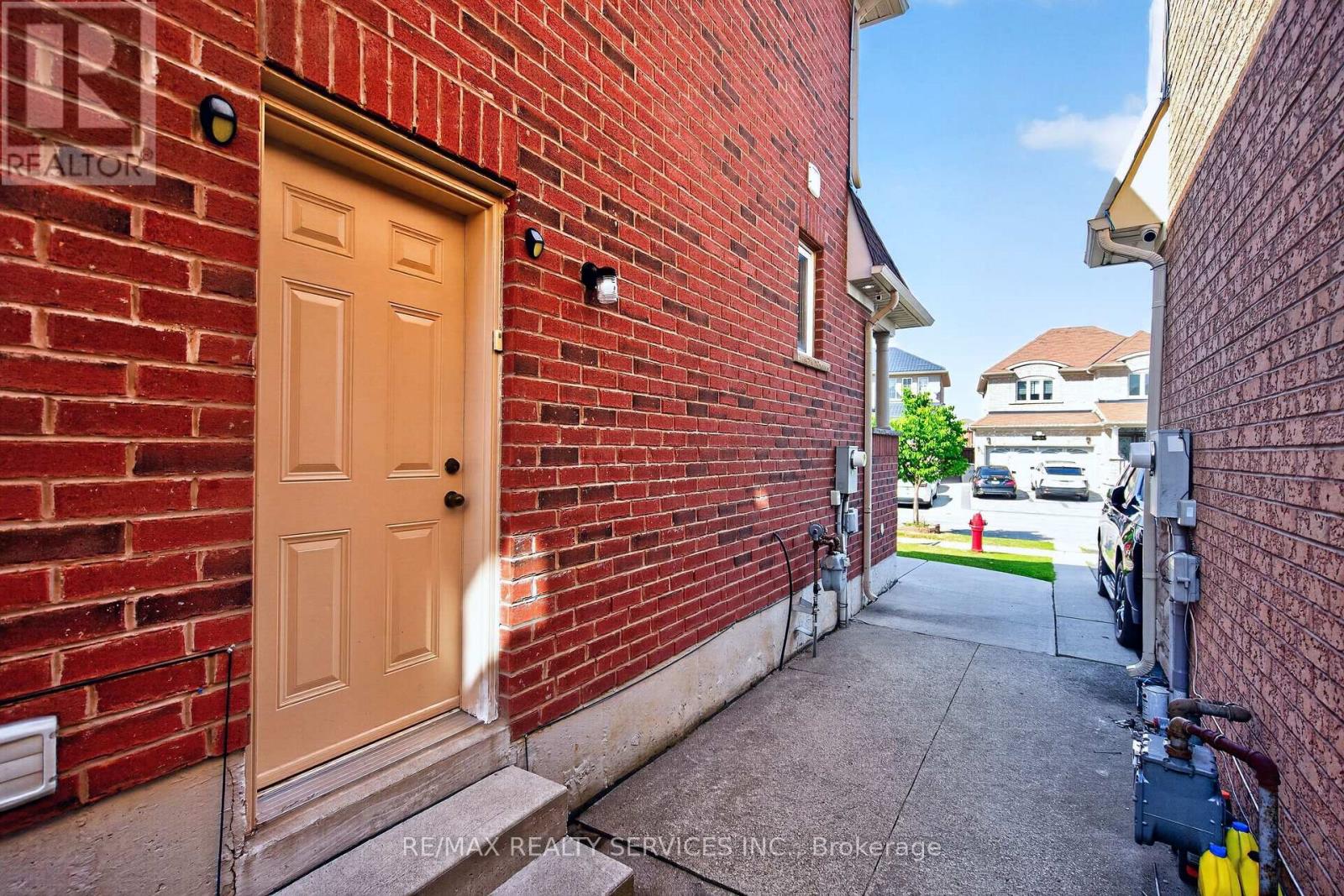 58 QUAILVALLEY DRIVE - 49