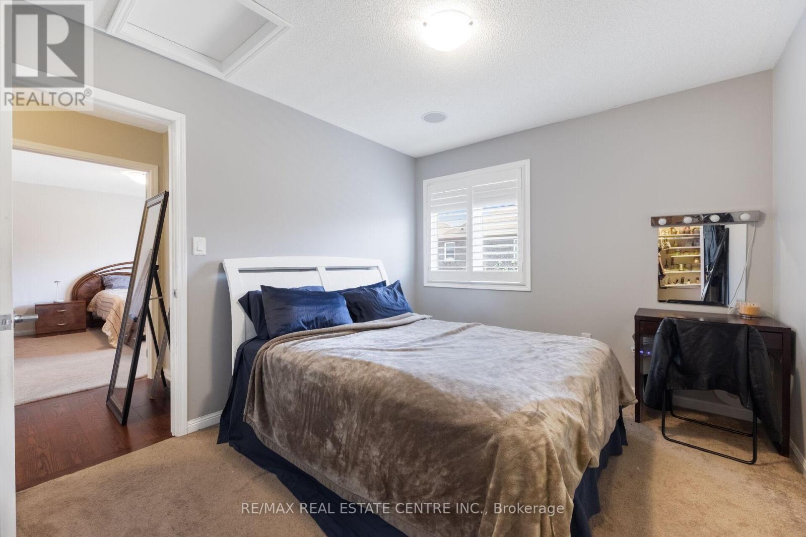 58 SEAFAIR CRESCENT - 29