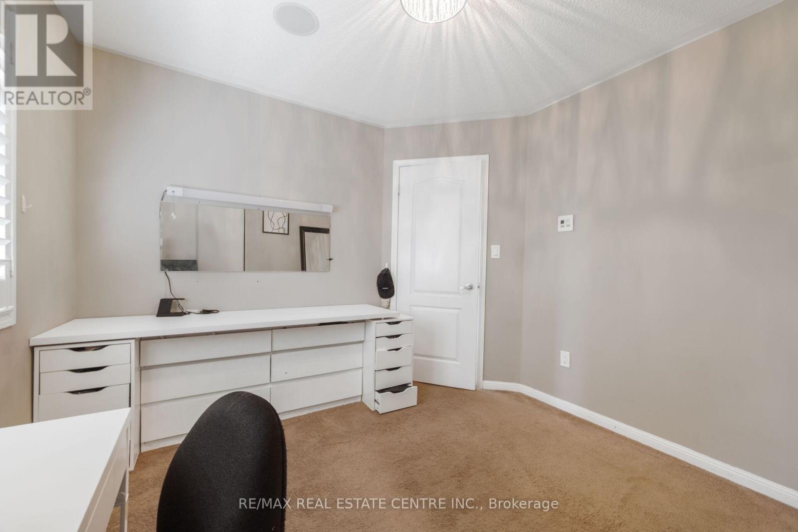58 SEAFAIR CRESCENT - 33