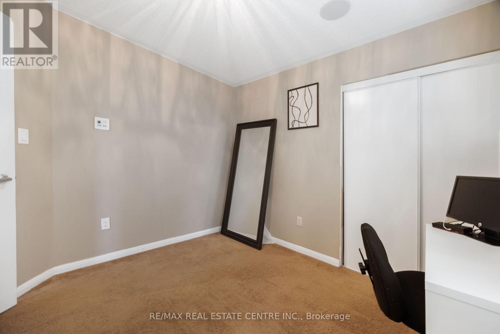 58 SEAFAIR CRESCENT - 34