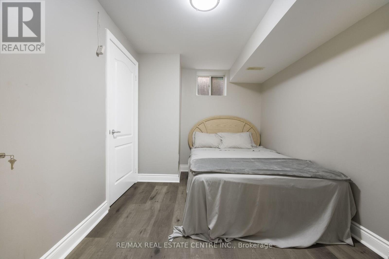 58 SEAFAIR CRESCENT - 41