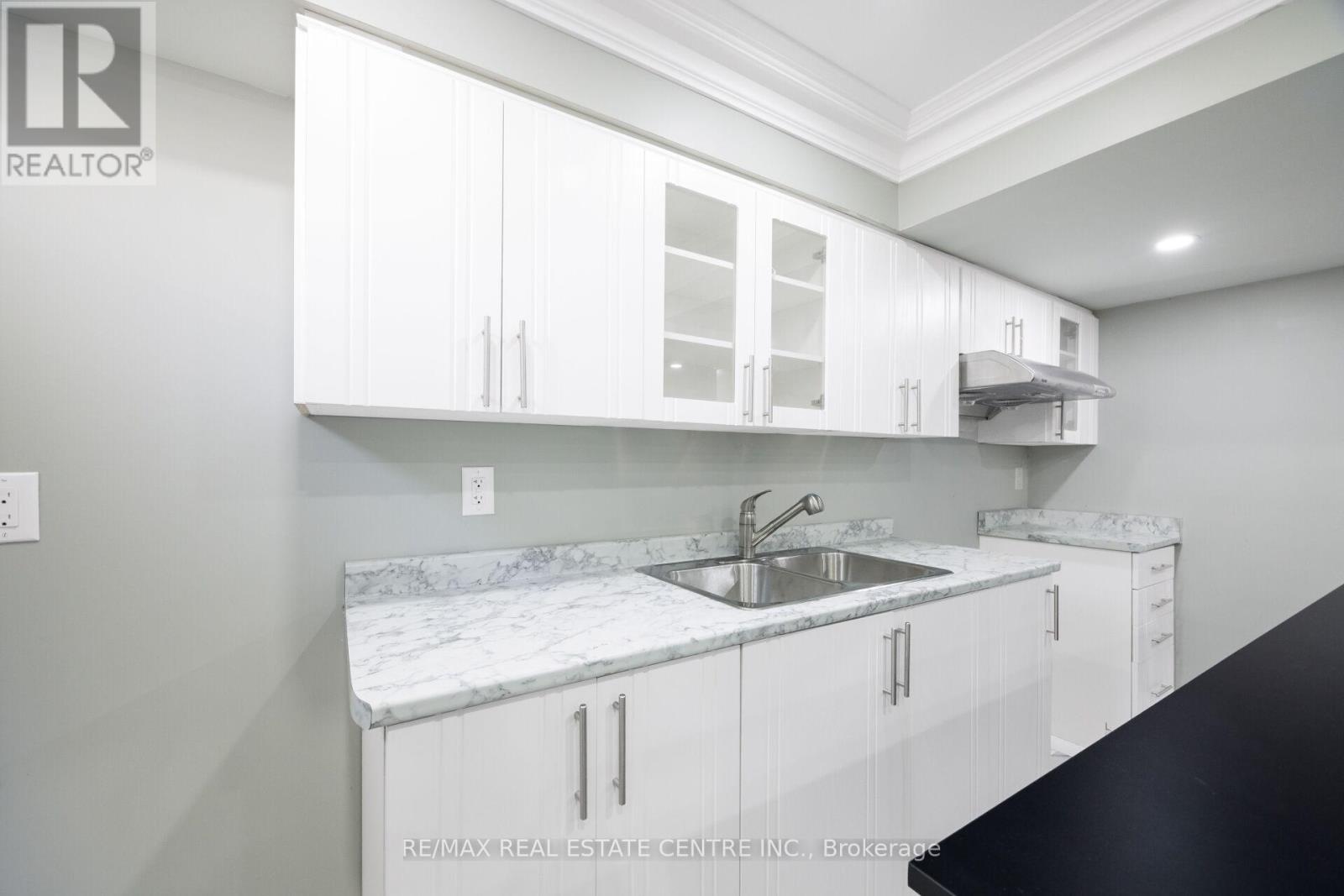 58 SEAFAIR CRESCENT - 45