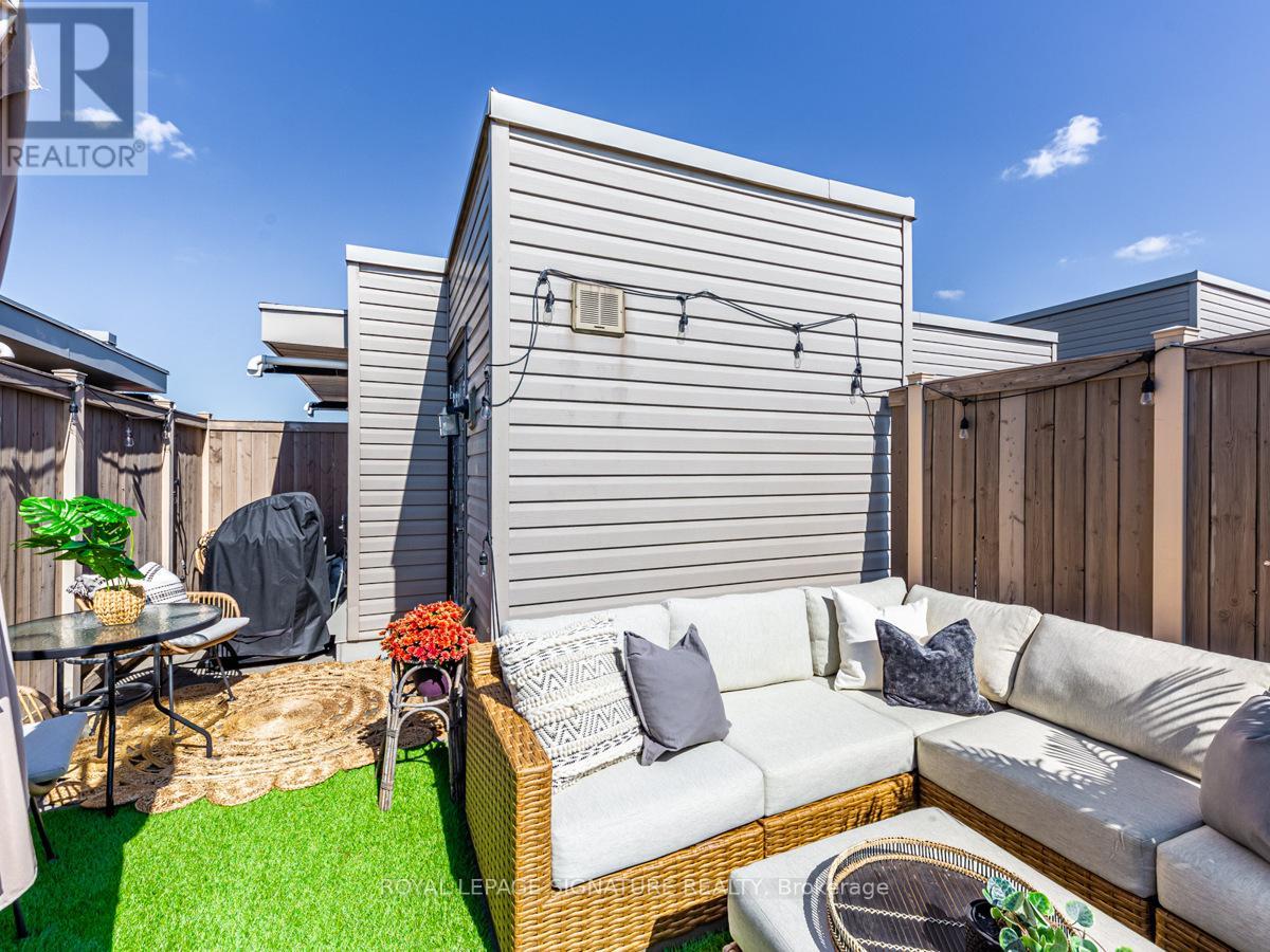 #60 68 WINSTON PARK BOULEVARD - 18