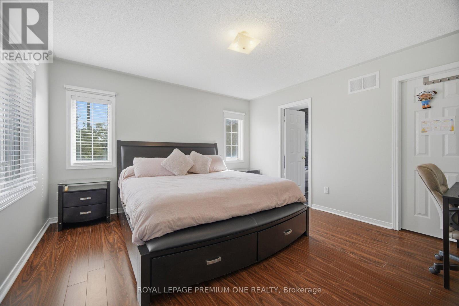 64 AMETHYST CIRCLE - 20