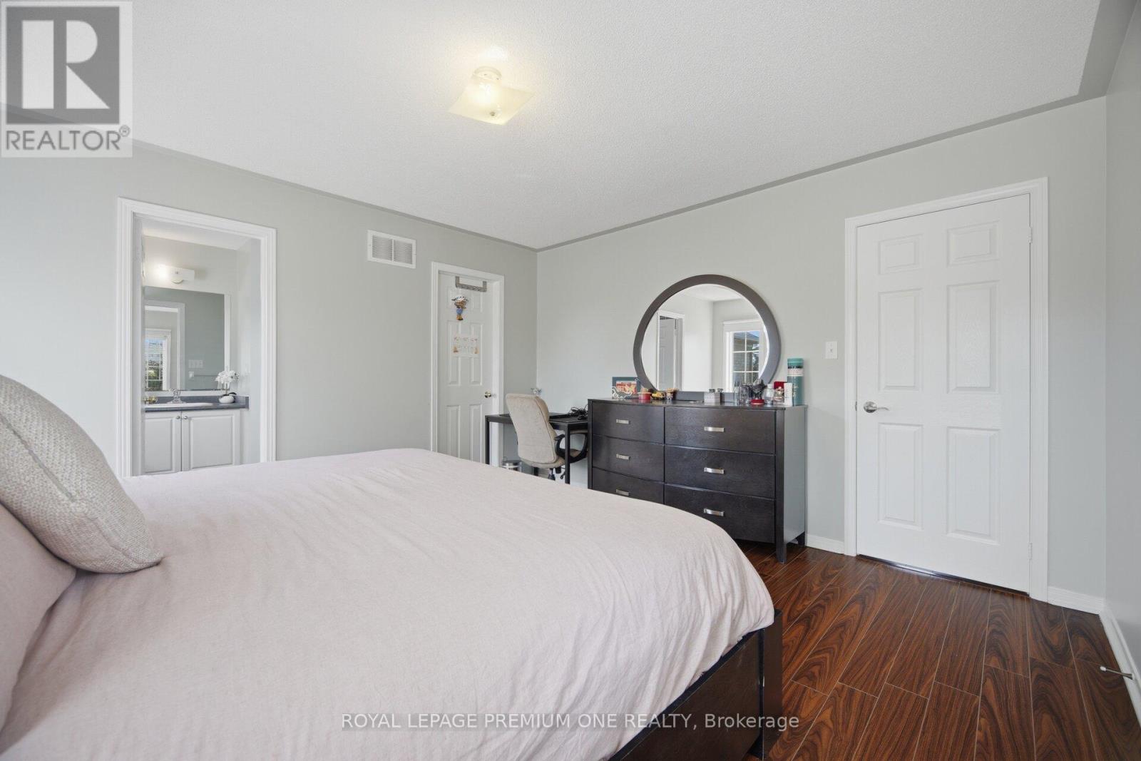 64 AMETHYST CIRCLE - 22
