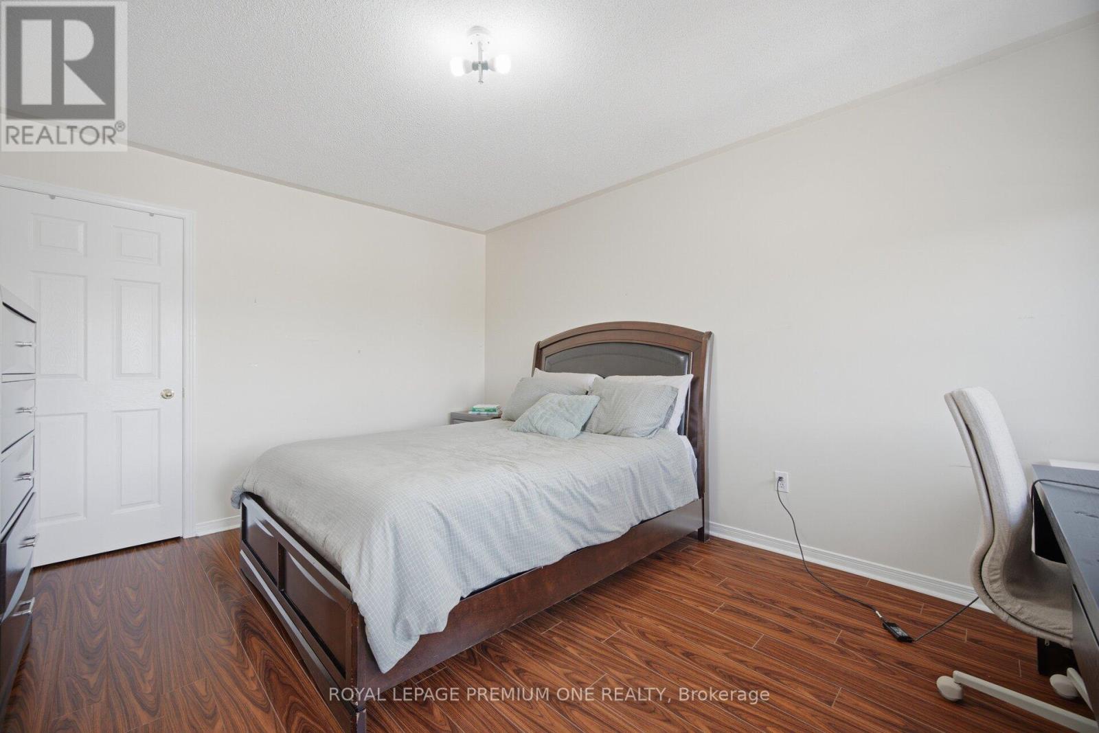 64 AMETHYST CIRCLE - 26